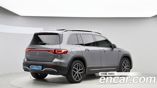 Mercedes-Benz EQB (X243) EQB300 4MATIC AMG Line 2022 — фото 2