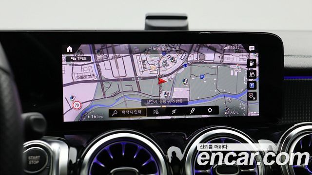 Mercedes-Benz EQB (X243) EQB300 4MATIC AMG Line 2022 — фото 10