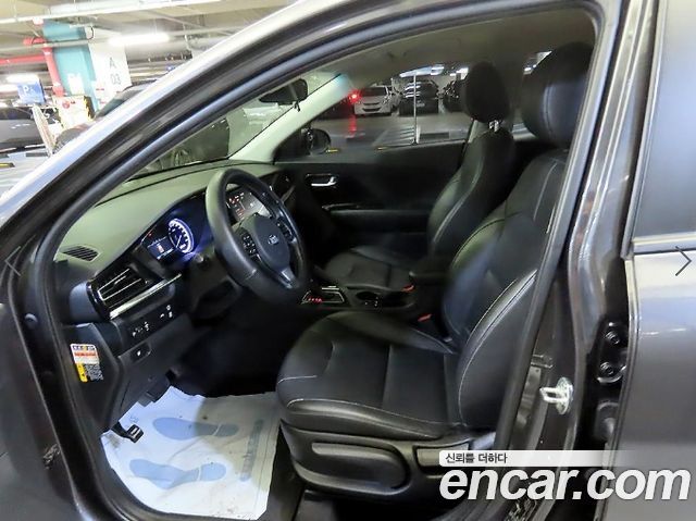 Kia Niro 1.6 HEV Prestige 2020 — фото 6