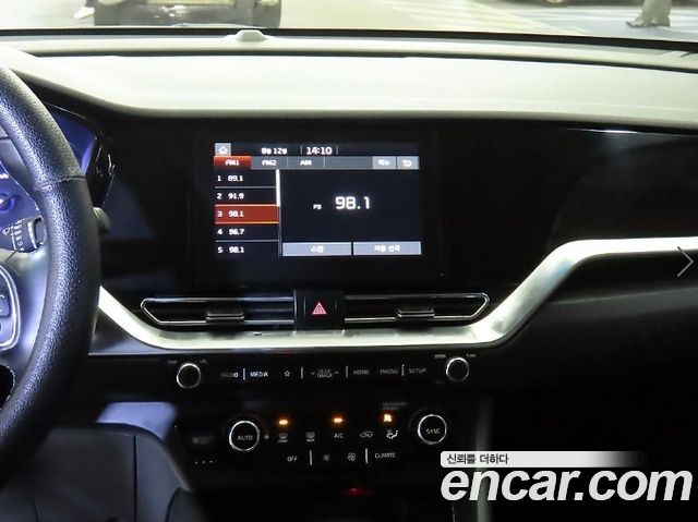 Kia Niro 1.6 HEV Prestige 2020 — фото 15