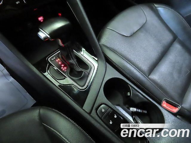 Kia Niro 1.6 HEV Prestige 2020 — фото 16