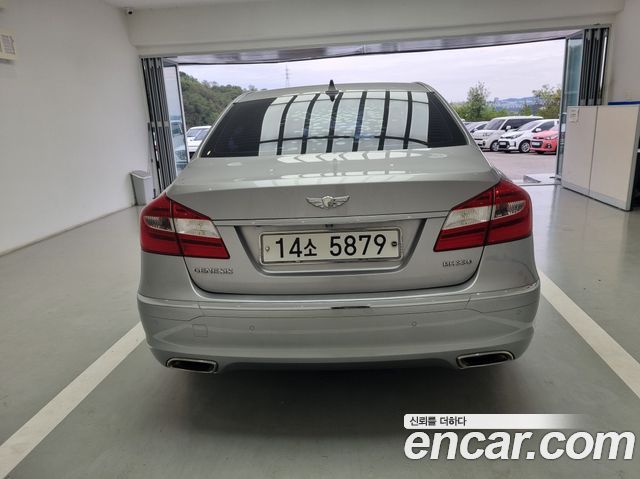 Hyundai Genesis BH 330 Luxury Standard 2012 — фото 4