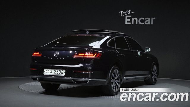 Volkswagen Arteon 2.0 TDI Premium 2019 — фото 2