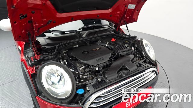 MINI Cooper 5Door HIGH 3rd 2015 — фото 6