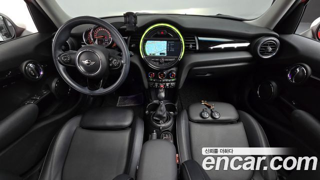 MINI Cooper 5Door HIGH 3rd 2015 — фото 7
