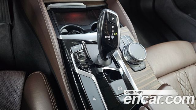 BMW 5 Series (G30) 530i Luxury Plus 2018 — фото 9