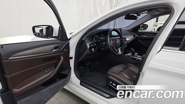 BMW 5 Series (G30) 530i Luxury Plus 2018 — фото 10