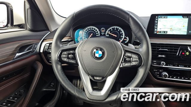 BMW 5 Series (G30) 530i Luxury Plus 2018 — фото 13
