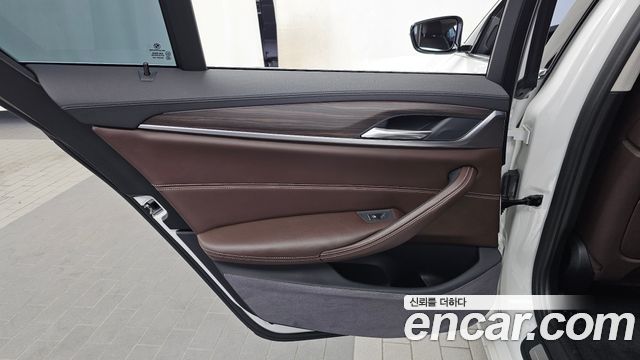 BMW 5 Series (G30) 530i Luxury Plus 2018 — фото 25