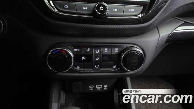 Chevrolet Trailblazer 1.3 Turbo 2WD Premier 2022 — фото 29