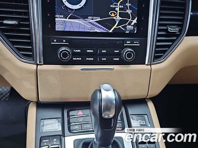 Porsche Macan 3.0 S Diesel 95B 2017 — фото 10