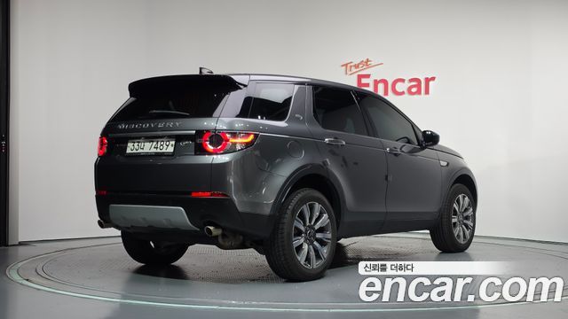 Land Rover Discovery Sport 2.0 TD4 HSE Luxury 2018 — фото 2