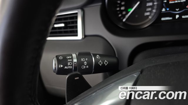 Land Rover Discovery Sport 2.0 TD4 HSE Luxury 2018 — фото 28