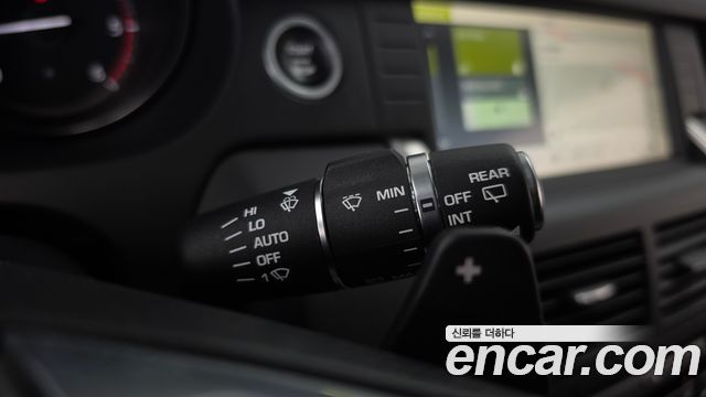 Land Rover Discovery Sport 2.0 TD4 HSE Luxury 2018 — фото 29