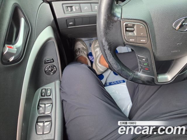 Hyundai Santa Fe (DM) Diesel(e-VGT) 2.0 2WD Exclusive 2013 — фото 18
