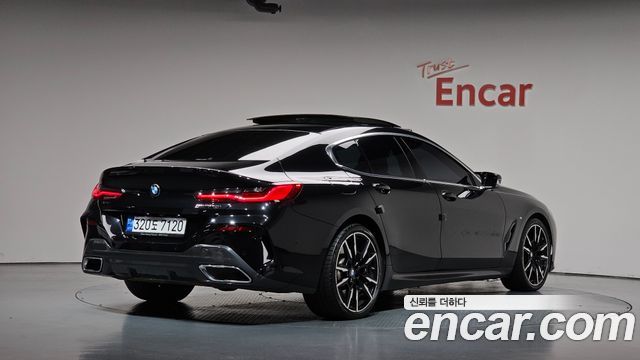 BMW 8 Series (G15) M850i xDrive Gran Coupe 2023 — фото 2