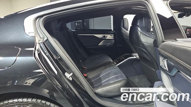 BMW 8 Series (G15) M850i xDrive Gran Coupe 2023 — фото 16