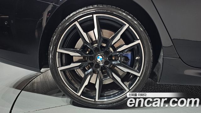 BMW 8 Series (G15) M850i xDrive Gran Coupe 2023 — фото 27