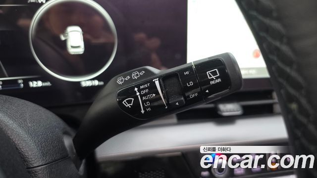 Kia Sportage (V) Gasoline 1.6 Turbo 2WD Nobleless Gravity 2023 — фото 18