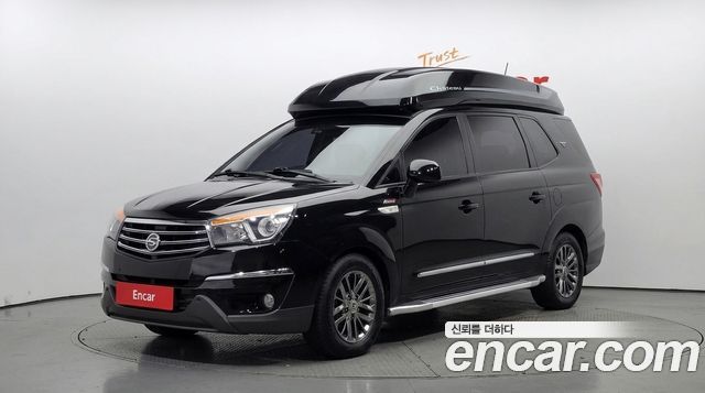 KG Mobility (SsangYong) Korando Turismo 4WD Chateau 11-seater