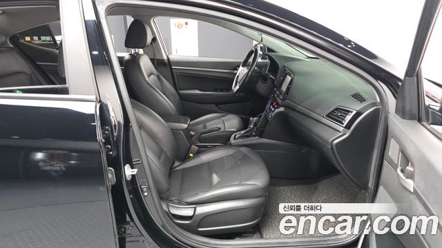 Hyundai Avante (AD) 1.6 GDI Smart 2017 — фото 11