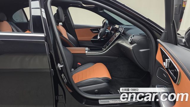 Mercedes-Benz C-Class (W206) C300 4MATIC AMG Line 2023 — фото 11