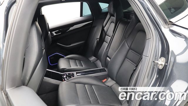 Porsche Panamera (971) 3.0 AWD 2018 — фото 16