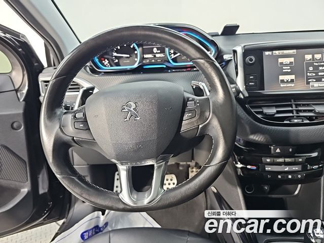 Peugeot 2008 1.6 e-HDi Feline L 2015 — фото 9