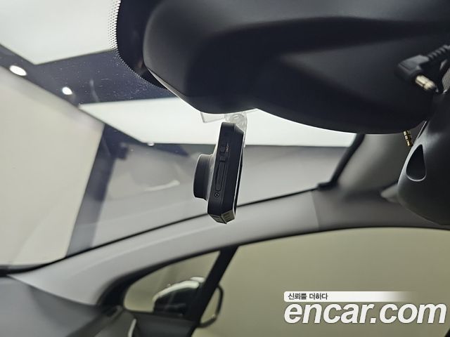 Peugeot 2008 1.6 e-HDi Feline L 2015 — фото 19