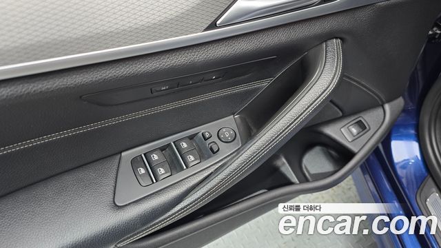 BMW 5 Series (G30) 520d M Sport package 2017 — фото 29