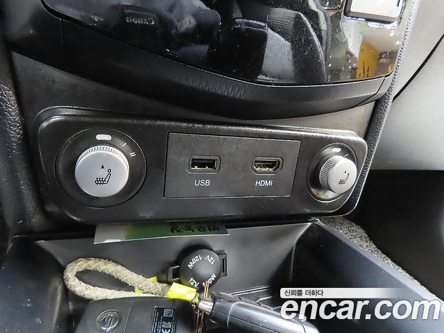 KG Mobility (SsangYong) Tivoli Air Diesel IX 2WD 2018 — фото 20