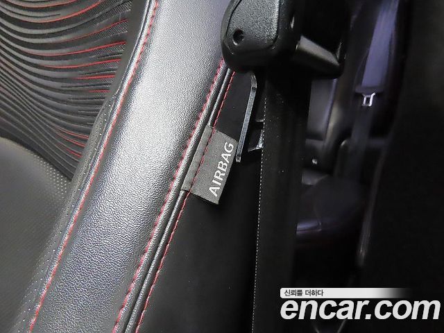 KG Mobility (SsangYong) Tivoli Air Diesel IX 2WD 2018 — фото 21