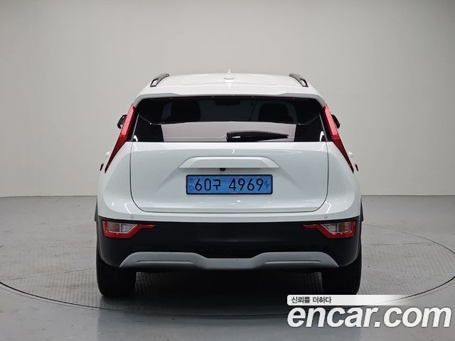 Kia Niro EV Air 2023 — фото 3