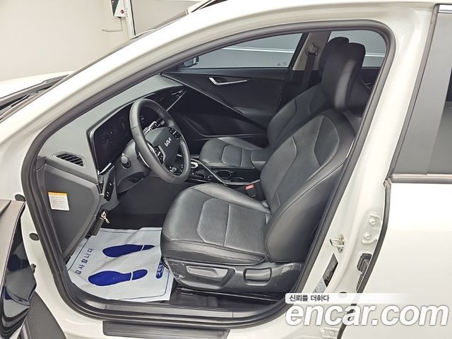 Kia Niro EV Air 2023 — фото 15