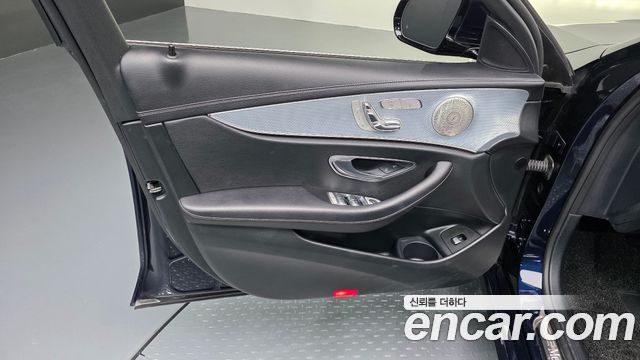 Mercedes-Benz E-Class (W213) E350 4MATIC Avantgarde 2021 — фото 24