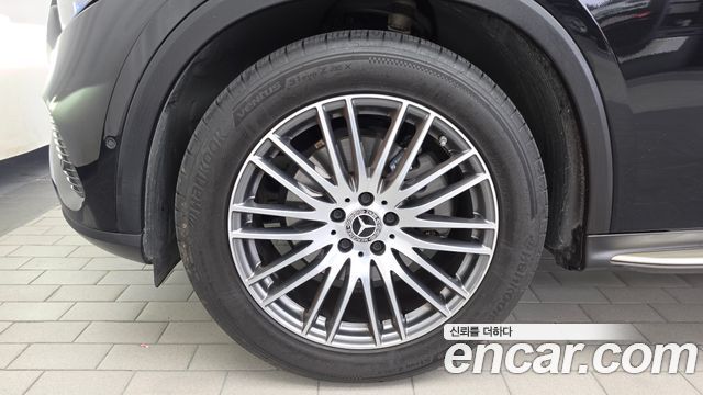 Mercedes-Benz GLC-Class (X254) GLC300 4MATIC Coupe 2025 — фото 5