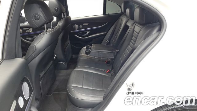 Mercedes-Benz E-Class (W213) E300 4MATIC Avnatgarde 2019 — фото 11