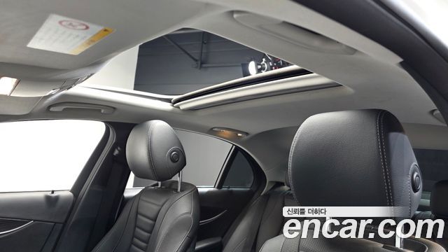 Mercedes-Benz E-Class (W213) E300 4MATIC Avnatgarde 2019 — фото 17