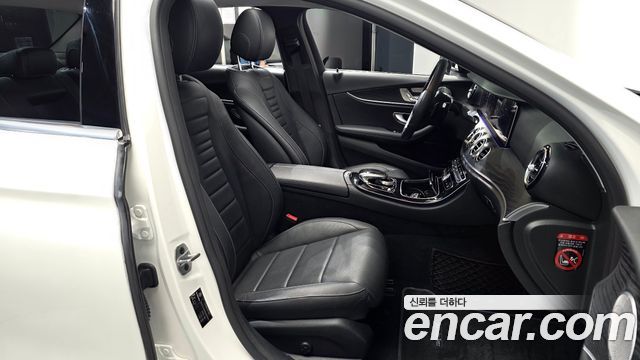 Mercedes-Benz E-Class (W213) E300 4MATIC Avnatgarde 2019 — фото 26