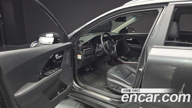Kia Niro EV Noblesse 2022 — фото 10