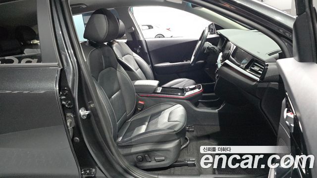 Kia Niro EV Noblesse 2022 — фото 16