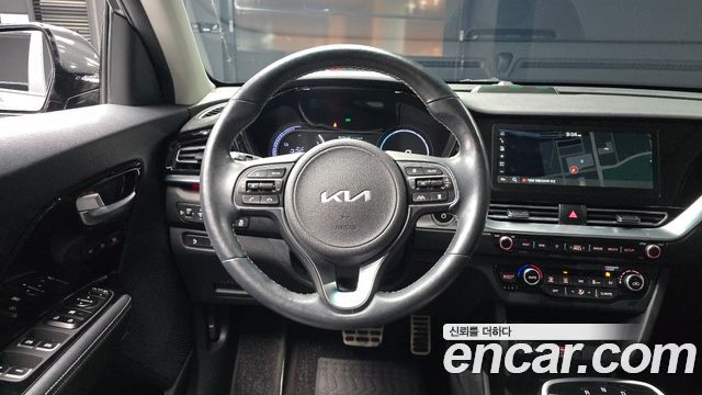 Kia Niro EV Noblesse 2022 — фото 17