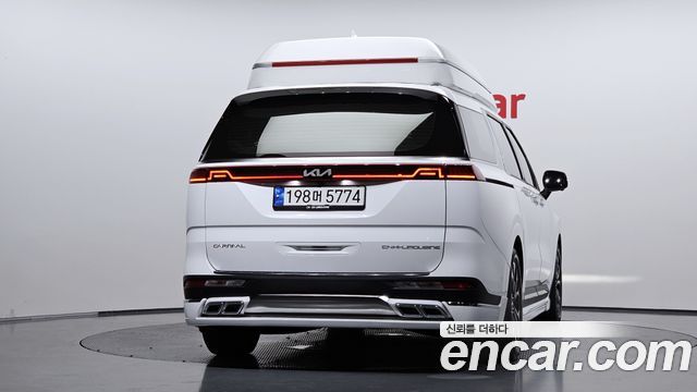 Kia Carnival (IV) Gasoline 7-seater Limousine(Special vehicle) 2023 — фото 4