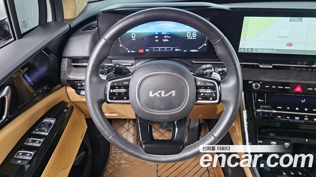 Kia Carnival (IV) Gasoline 7-seater Limousine(Special vehicle) 2023 — фото 13