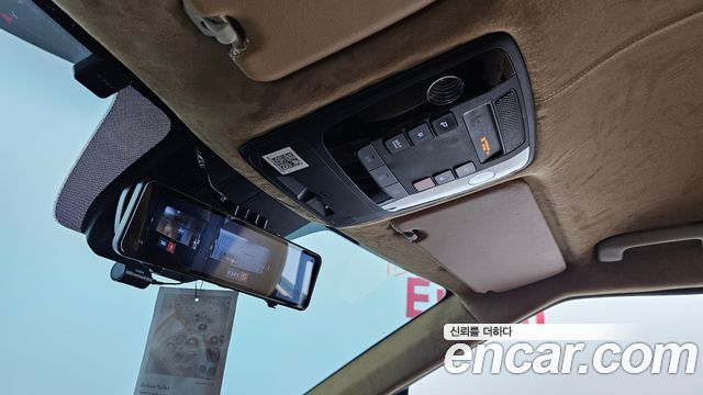 Kia Carnival (IV) Gasoline 7-seater Limousine(Special vehicle) 2023 — фото 16