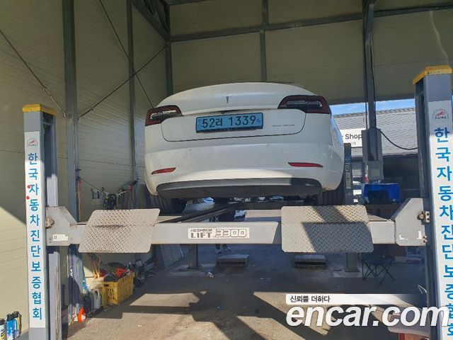 Tesla Model 3 Long Range AWD 2020 — фото 2