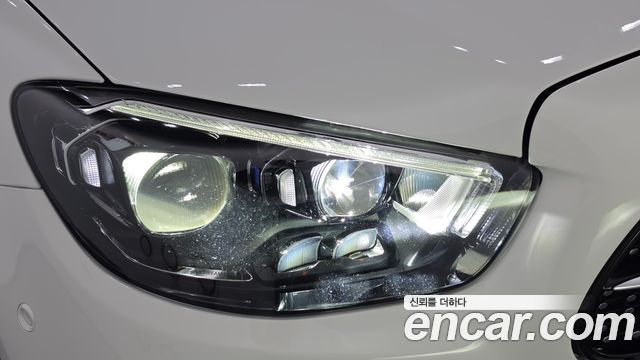 Mercedes-Benz E-Class (W213) E220d 4MATIC AMG Line 2021 — фото 28