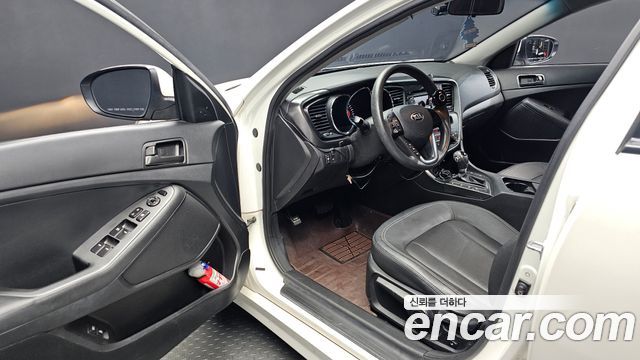 Kia K5 LPI Smart 2013 — фото 10