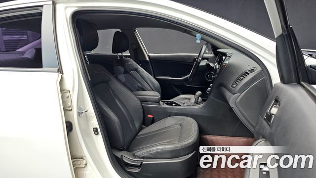 Kia K5 LPI Smart 2013 — фото 11
