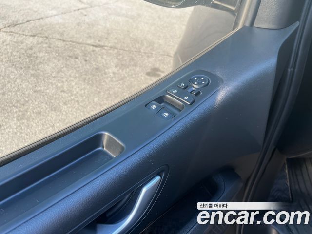 Hyundai Staria Tourer 11-Seater Modern 2024 — фото 17